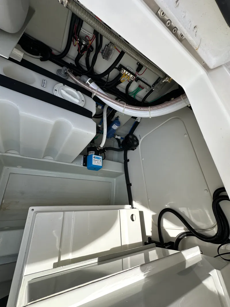 Slide: The Image of Aquila 32 SPORT 2024 - 28