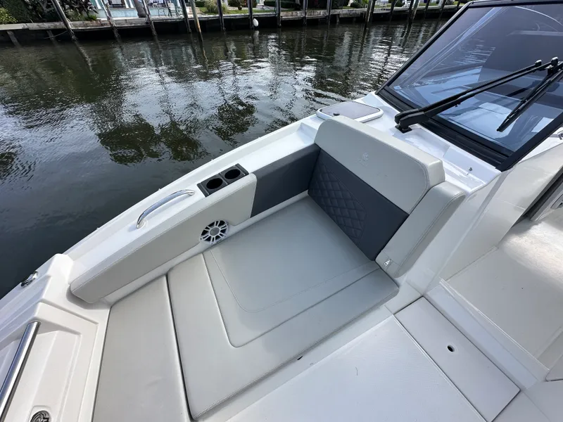 Slide: The Image of Aquila 32 SPORT 2024 - 7