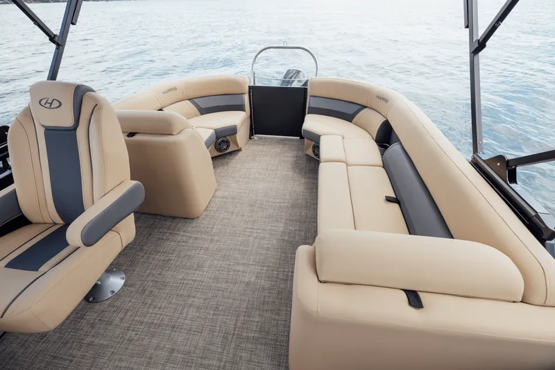 Slide: The Image of Harris 230 Cruiser 2025 - 32