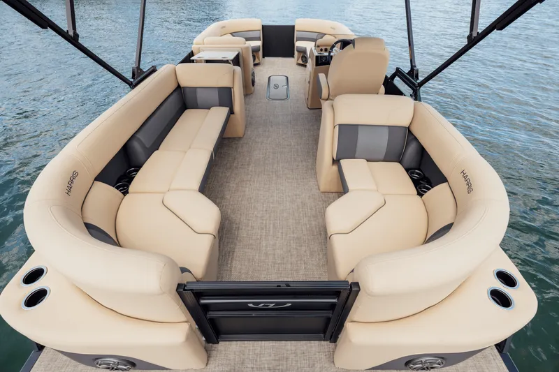 Slide: The Image of Harris 230 Cruiser 2025 - 33