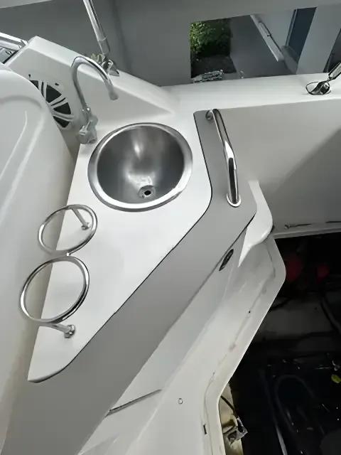 Slide: The Image of Sea Ray 240 Sundancer 2007 - 27