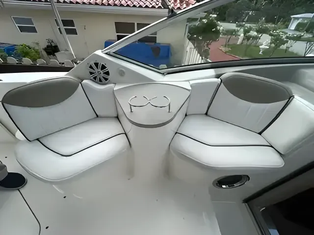 Slide: The Image of Sea Ray 240 Sundancer 2007 - 20