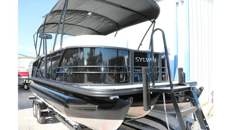 Slide: The Image of Sylvan Mirage X3 CLZ DH Tri Toon 2025 - 14