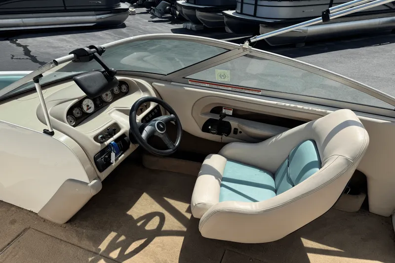 Slide: The Image of Mastercraft 230 MARISTAR 2000 - 20