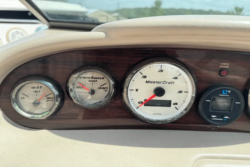 Slide: The Image of Mastercraft 230 MARISTAR 2000 - 24