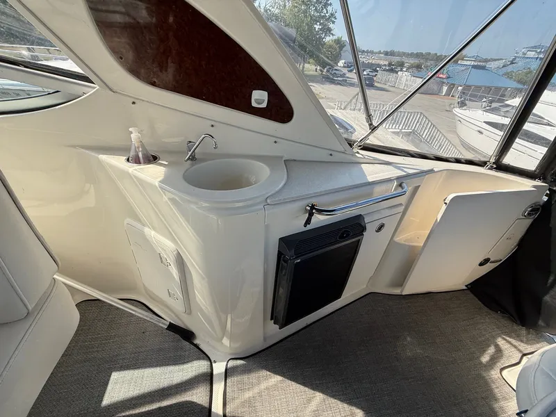 Slide: The Image of Bayliner 320SB 2008 - 9