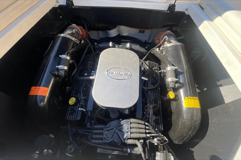 Slide: The Image of Tige R20 2014 - 3