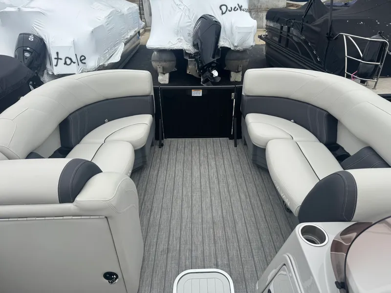 Slide: The Image of Sylvan MIRAGE X3 2022 - 12