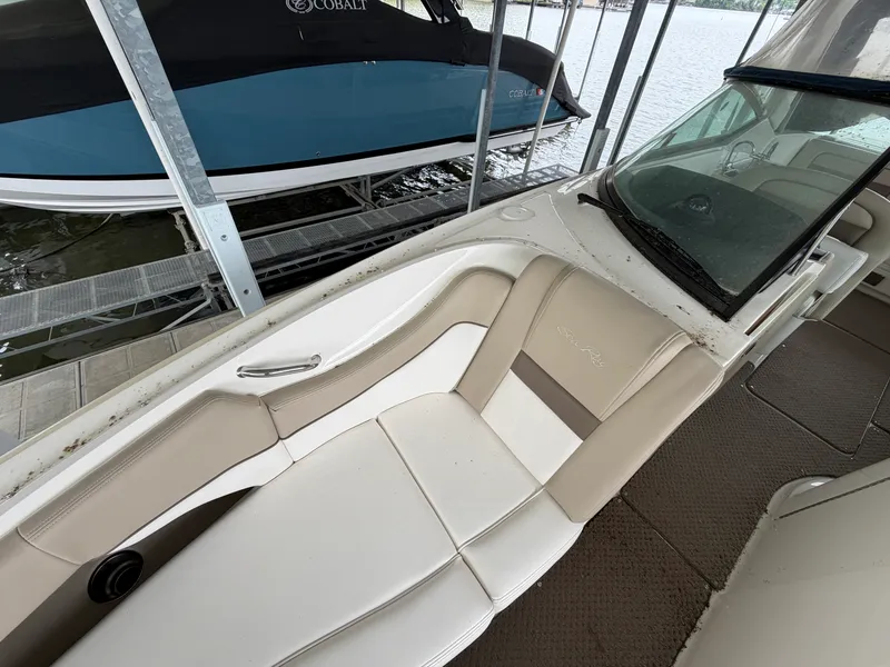Slide: The Image of Sea Ray 300 SLX 2013 - 21