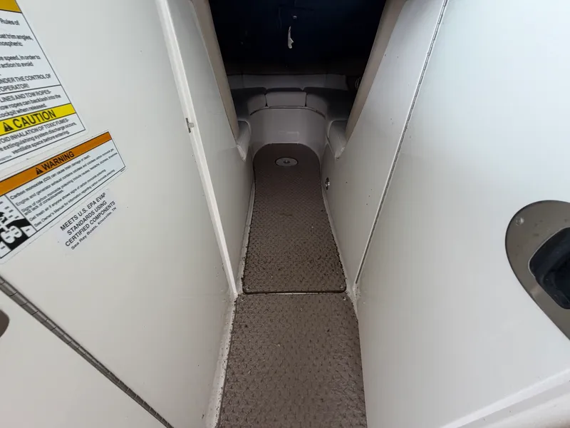 Slide: The Image of Sea Ray 300 SLX 2013 - 36
