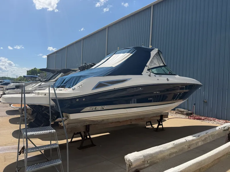 Slide: The Image of Sea Ray 300 SLX 2013 - 4