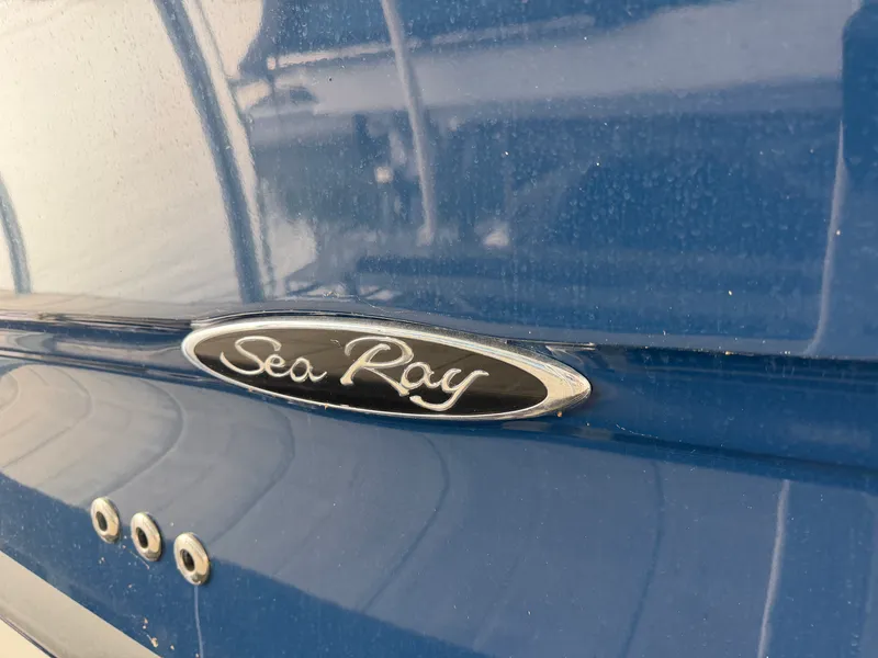 Slide: The Image of Sea Ray 300 SLX 2013 - 42