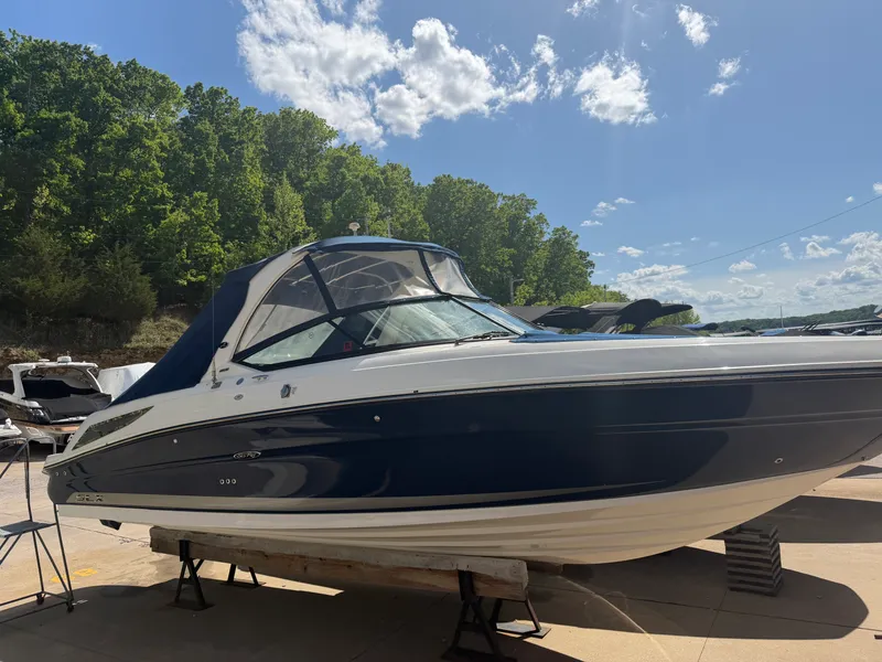 Slide: The Image of Sea Ray 300 SLX 2013 - 6