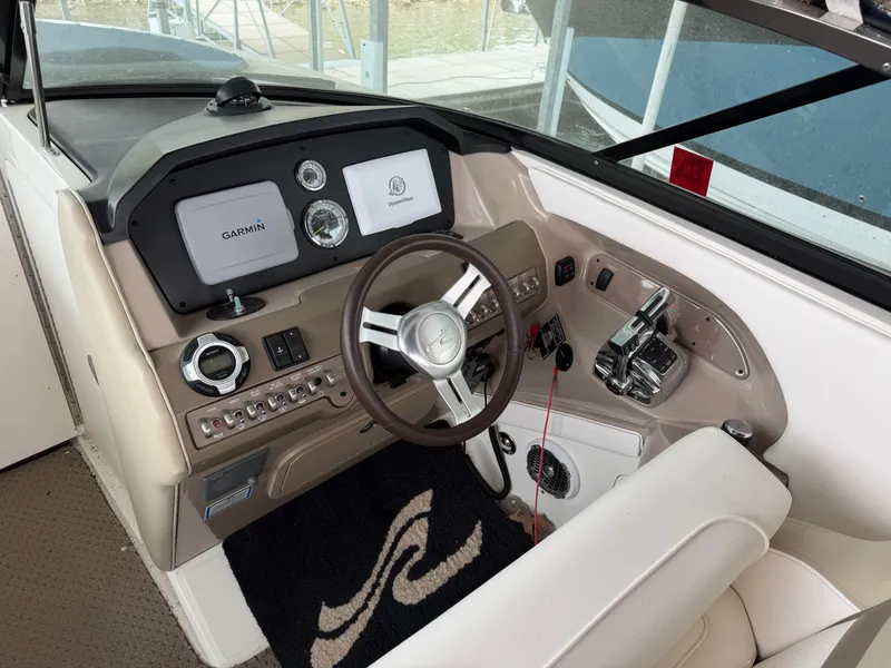 Slide: The Image of Sea Ray 300 SLX 2013 - 7