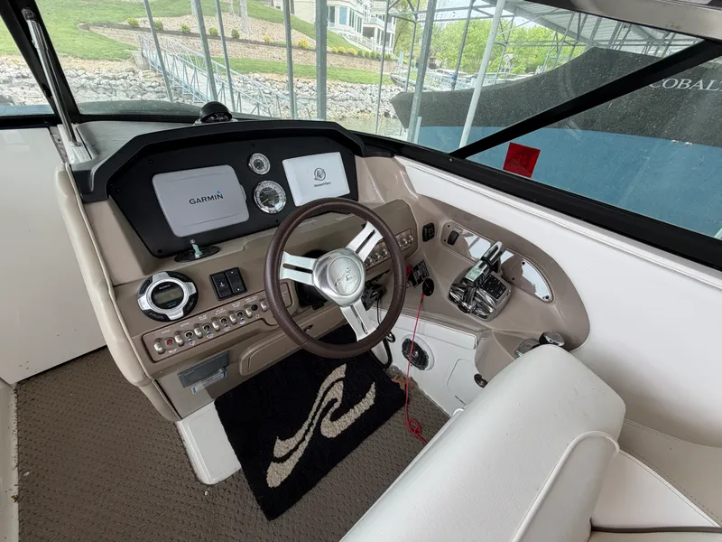Slide: The Image of Sea Ray 300 SLX 2013 - 9