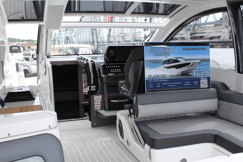 Slide: The Image of Galeon 375 GTO 2025 - 18