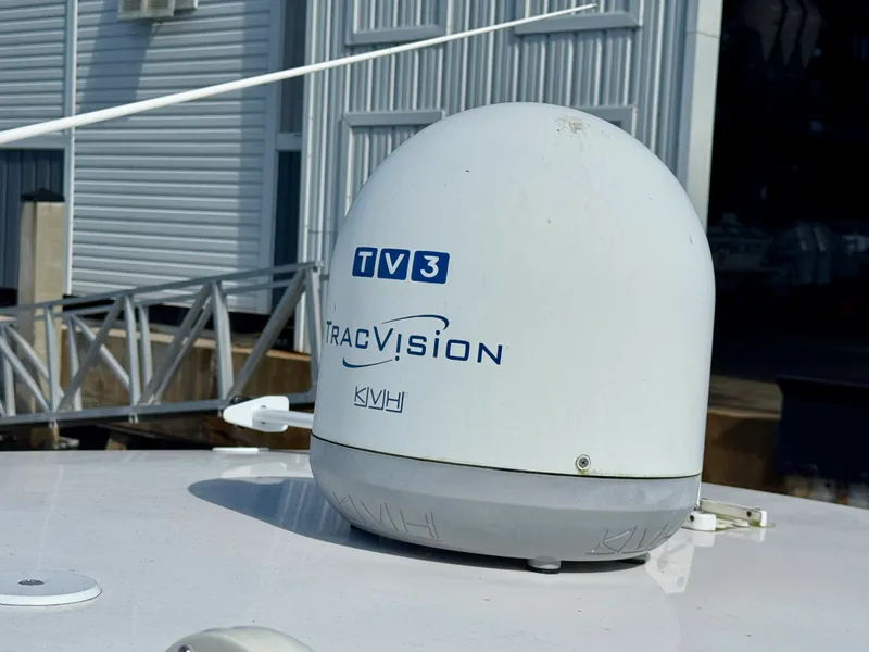 Slide: The Image of Intrepid 407 CUDDY 2019 - 10
