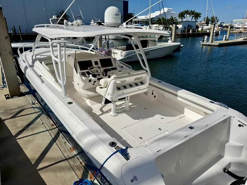 Slide: The Image of Intrepid 407 CUDDY 2019 - 3
