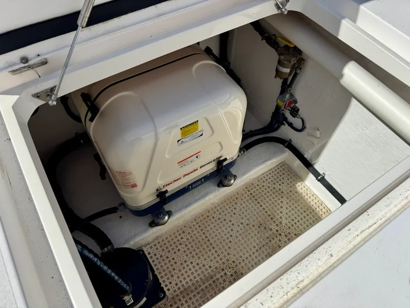 Slide: The Image of Intrepid 407 CUDDY 2019 - 6