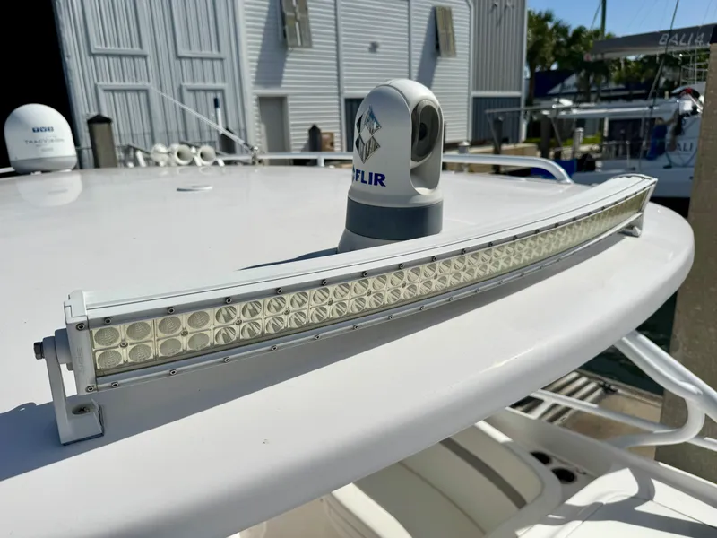 Slide: The Image of Intrepid 407 CUDDY 2019 - 8