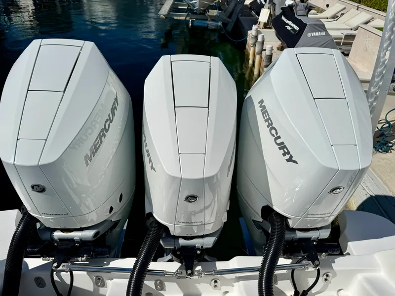 Slide: The Image of Intrepid 407 NOMAD FE 2024 - 17