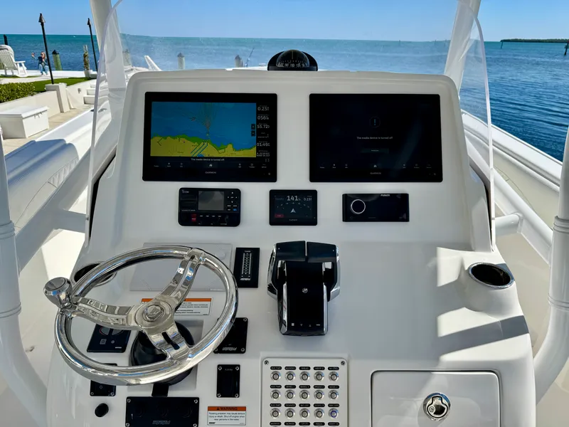 Slide: The Image of Intrepid 407 NOMAD FE 2024 - 33