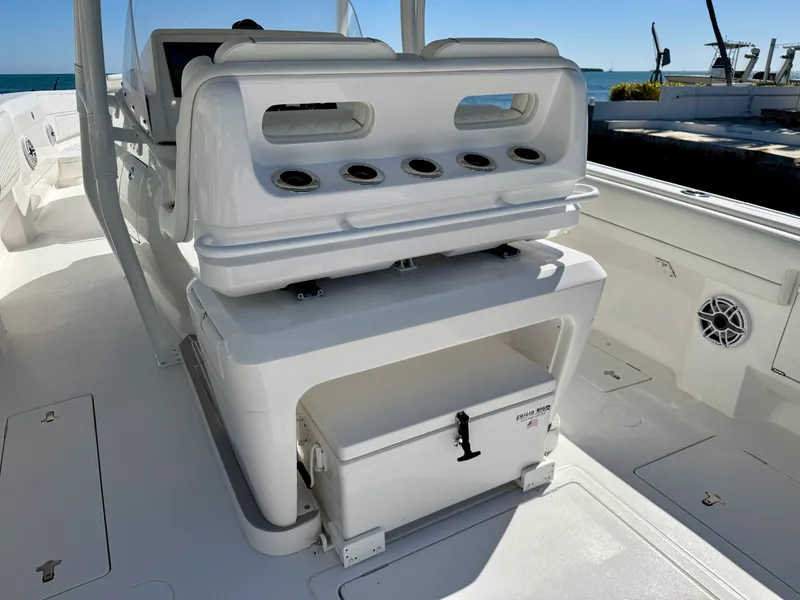 Slide: The Image of Intrepid 407 NOMAD FE 2024 - 36