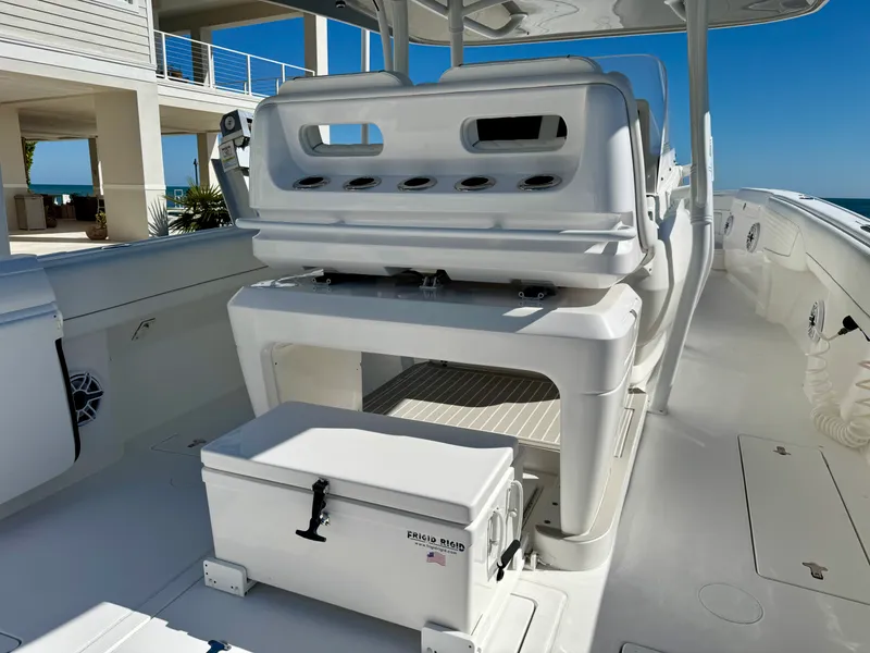 Slide: The Image of Intrepid 407 NOMAD FE 2024 - 37