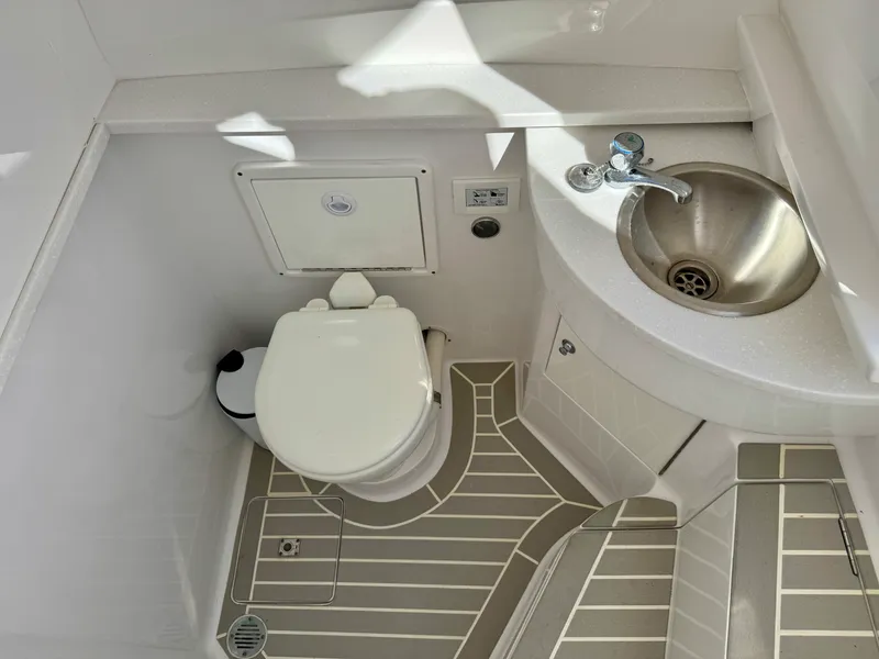 Slide: The Image of Intrepid 407 NOMAD FE 2024 - 48