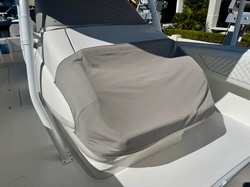 Slide: The Image of Intrepid 407 NOMAD FE 2024 - 8