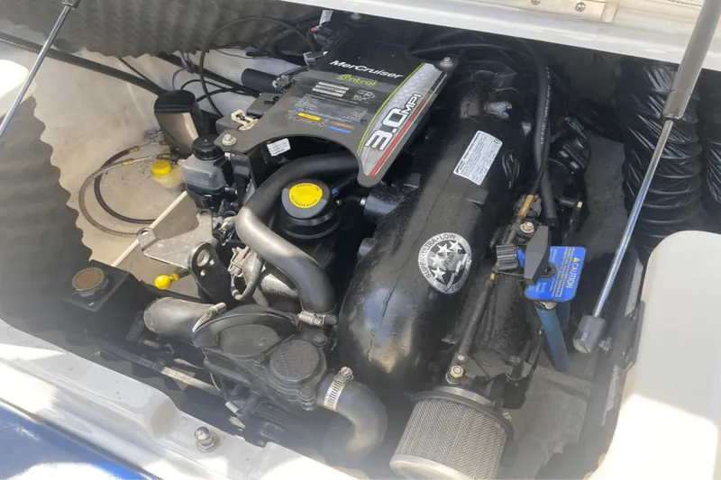 Slide: The Image of Tahoe 24 SS 2013 - 6