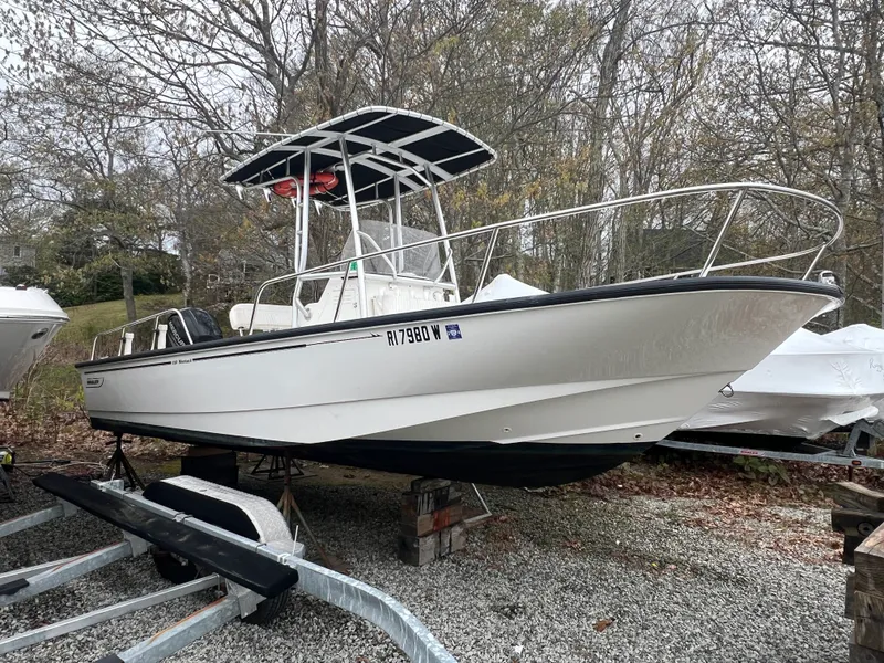 Slide: The Image of Boston Whaler 210 MONTAUK 2016 - 24