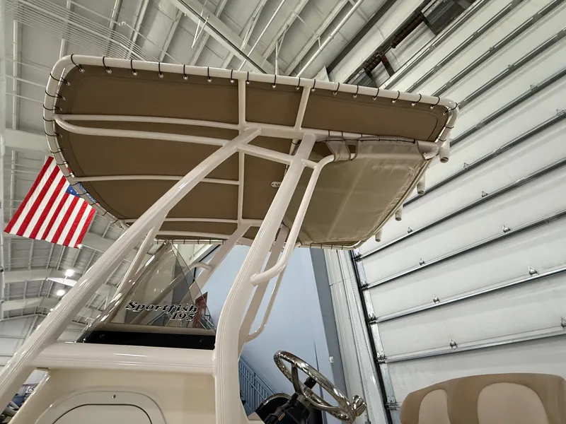 Slide: The Image of Scout 195 Sportfish 2025 - 6