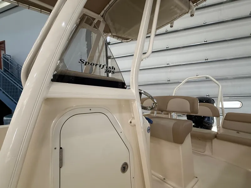 Slide: The Image of Scout 195 Sportfish 2025 - 8