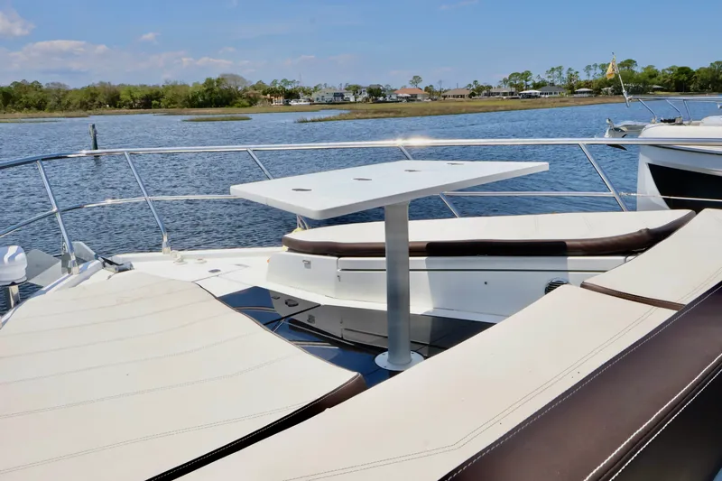 Slide: The Image of Galeon 500 FLY 2022 - 18