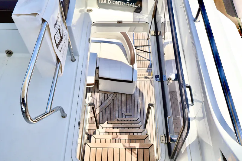 Slide: The Image of Galeon 500 FLY 2022 - 36