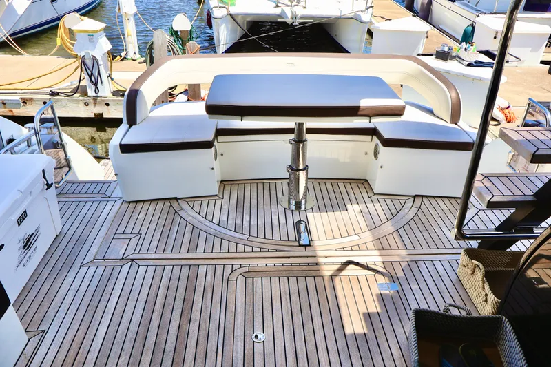 Slide: The Image of Galeon 500 FLY 2022 - 38