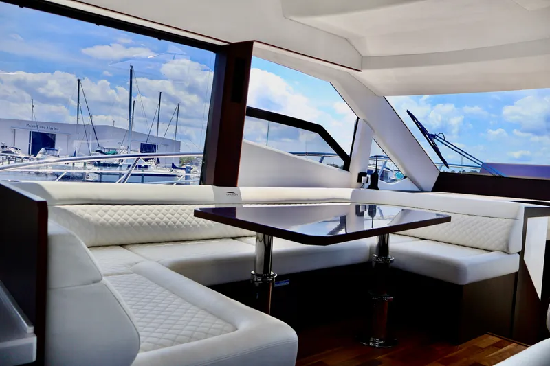 Slide: The Image of Galeon 500 FLY 2022 - 44