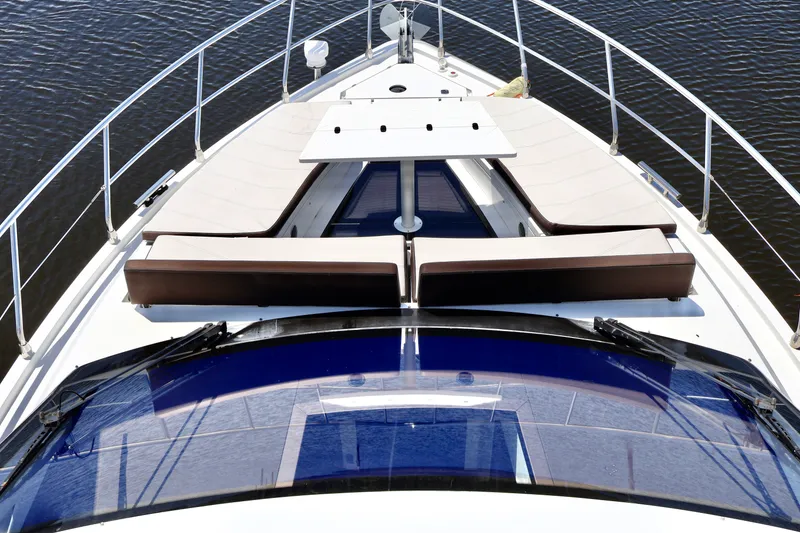 Slide: The Image of Galeon 500 FLY 2022 - 6