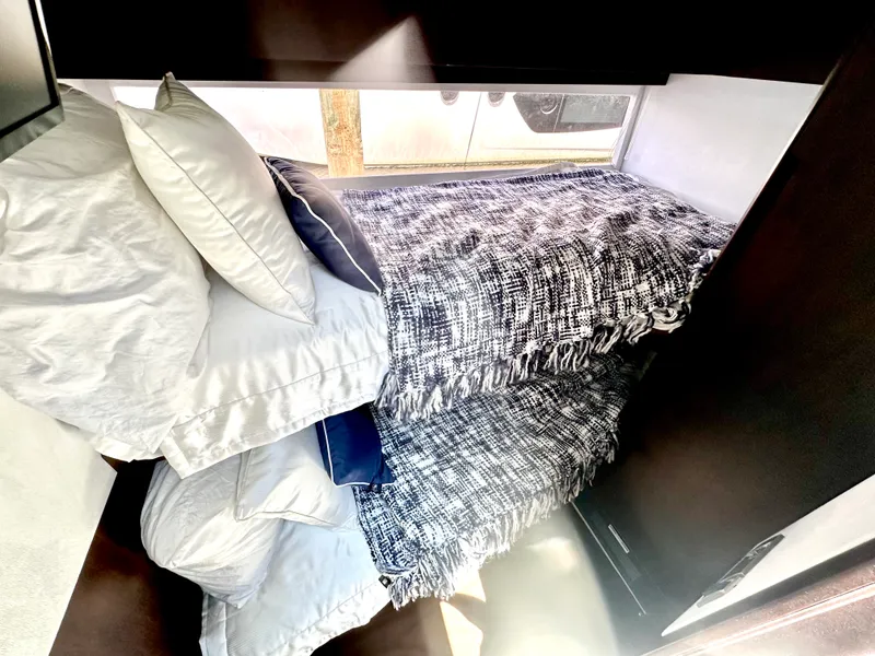 Slide: The Image of Galeon 500 FLY 2022 - 61