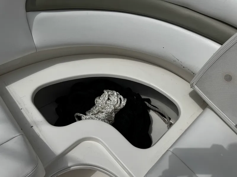 Slide: The Image of Sea Ray 340 Sundancer 2006 - 29