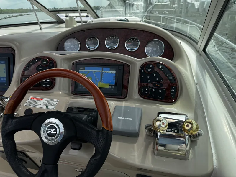 Slide: The Image of Sea Ray 340 Sundancer 2006 - 35