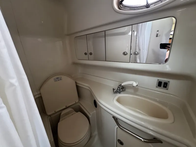 Slide: The Image of Sea Ray 340 Sundancer 2006 - 45