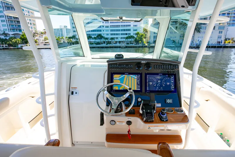 Slide: The Image of Boston Whaler 380 OUTRAGE 2024 - 53