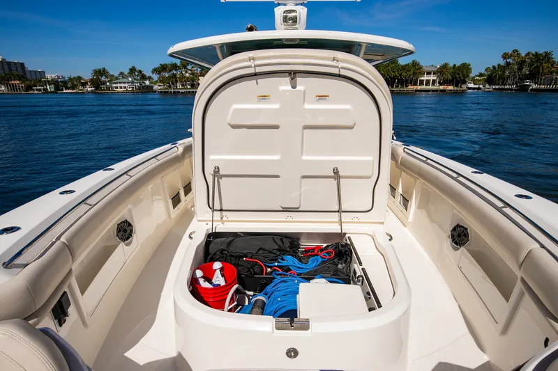 Slide: The Image of Boston Whaler 380 OUTRAGE 2024 - 71