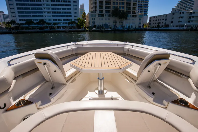 Slide: The Image of Boston Whaler 380 OUTRAGE 2024 - 73