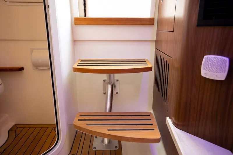 Slide: The Image of Boston Whaler 380 OUTRAGE 2024 - 80