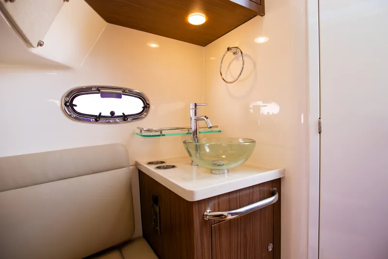Slide: The Image of Boston Whaler 380 OUTRAGE 2024 - 82