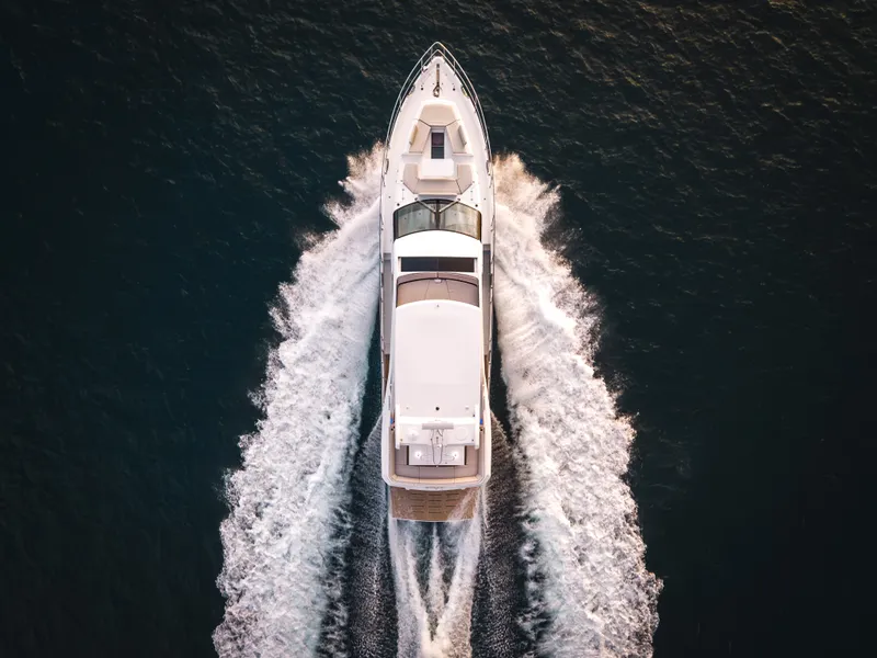 Slide: The Image of Galeon 680 FLY 2026 - 8