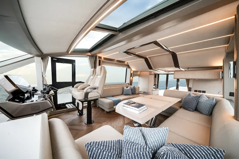 Slide: The Image of Galeon 680 FLY 2026 - 52